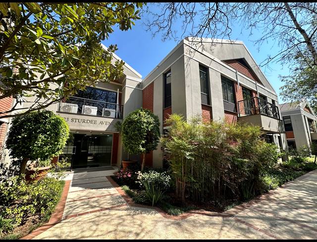 3,433M² OFFICE FOR SALE IN ROSEBANK
